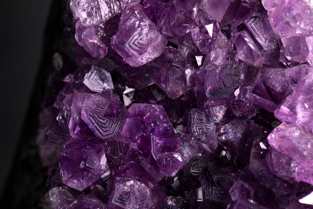 紫极光水晶功效